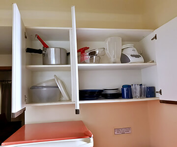 imagem dos utensílios de cozinha do apartamento de dois quartos do San Diego